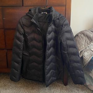 Time and Tru black puffer jacket